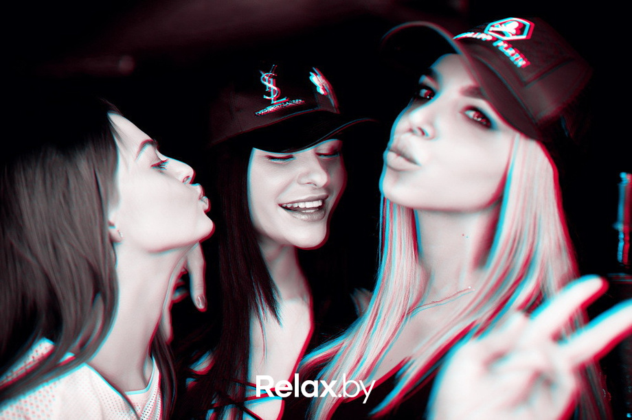 Champagne Showers, фото № 4