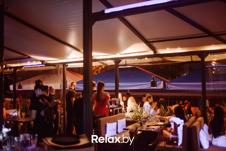 Champagne shower, фото № 41