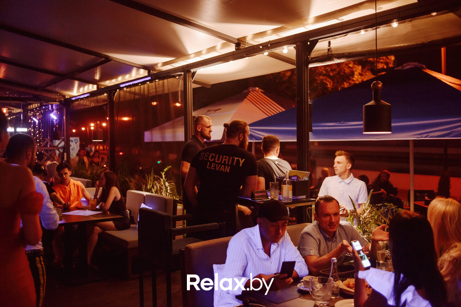 Champagne shower, фото № 3