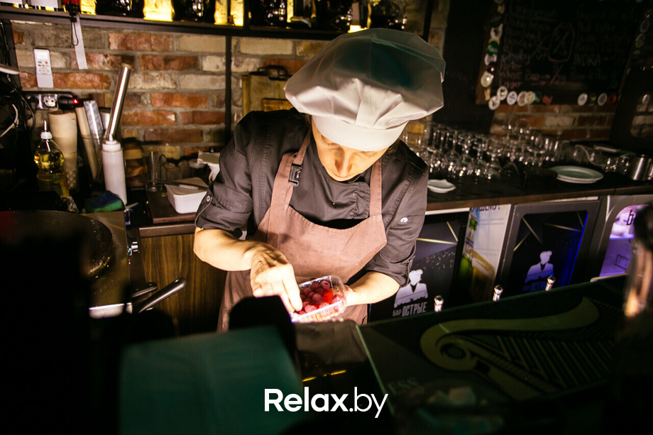 Пятница развратница в баре «Острые козырьки», фото № 21