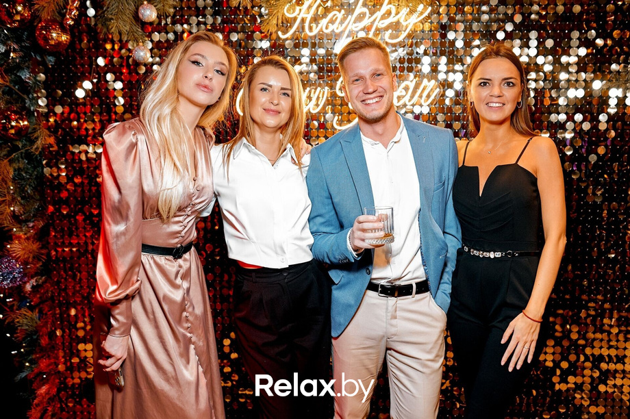 Предновогодние вечеринки в Ангелах, фото № 56