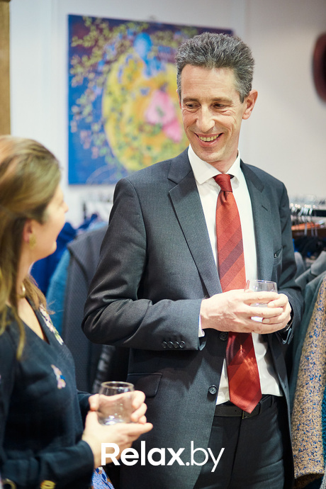 Открытие витрины бренда французской косметики Delarom Paris в магазине «Канцэпт Крама», фото № 71