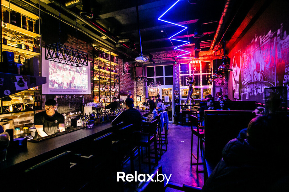 Счастливая суббота в баре «Острые козырьки», фото № 41