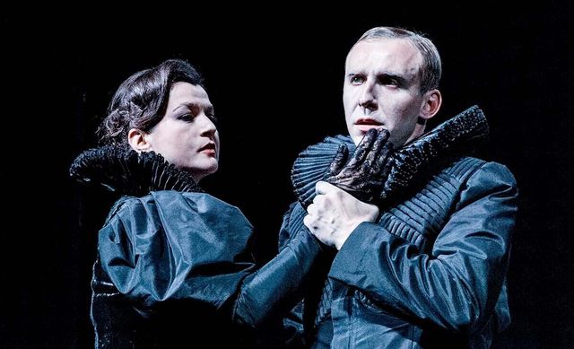 Театр, ретро-концерт, выставка. Куда пойти в будни в Минске?