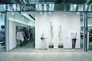 Что стоит купить в магазине Calvin Klein Jeans на этот сезон?