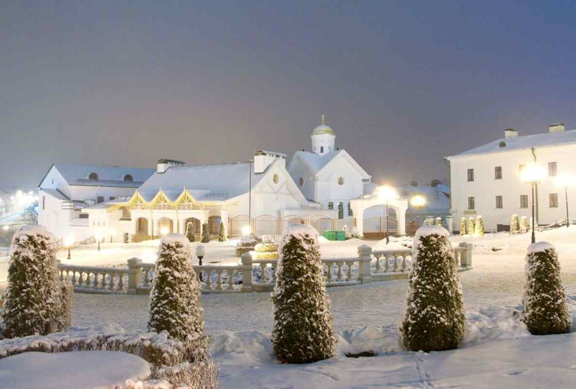 Астростендап, опера, театр, кино. Куда пойти в будни в Минске?