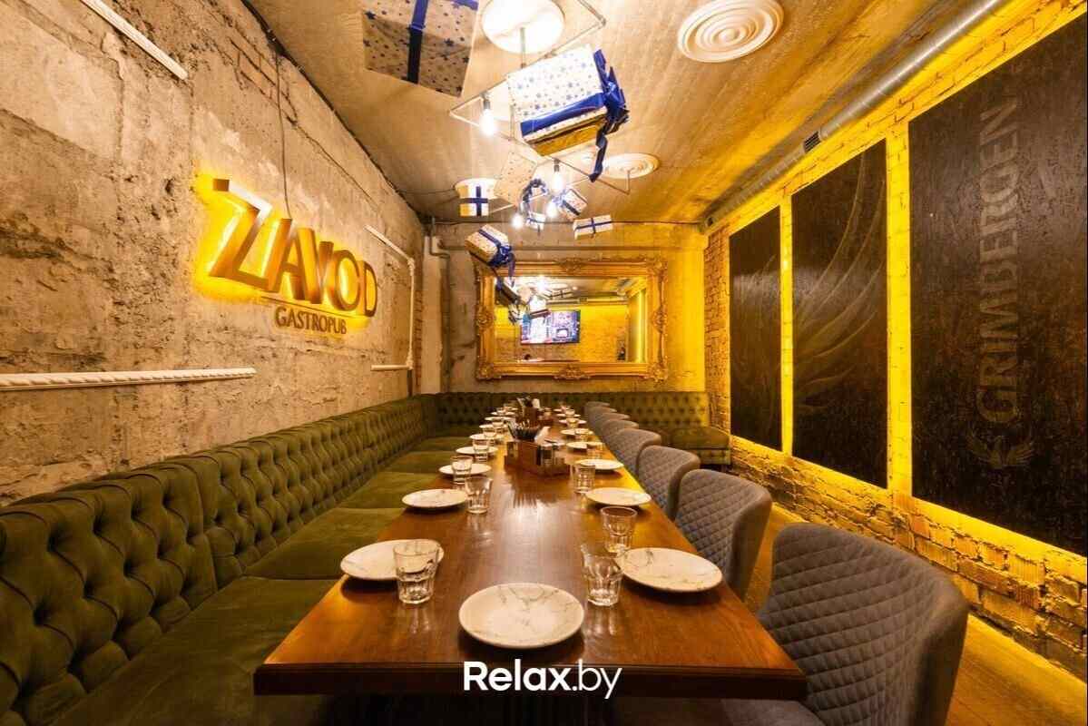 Пора бронировать! Выбрали 10 классных заведений на Новый год: часть 1