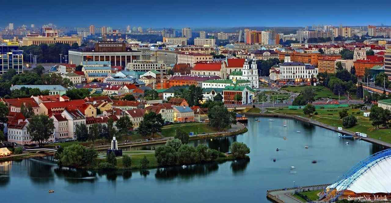В городе вас ждут концерты, мода, выставки и кино. Куда пойти на выходных в Минске?