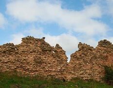 Комплекс оборонительных сооружений Кревский замок, Кревский замок - фото 2