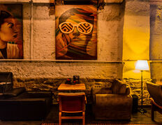 Бар-кальянная HookahPlace Lounge Bar Yakuba Kolasa (ХукаПлейс Лаунж Бар Якуба Коласа), Интерьер - фото 12