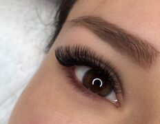 null Студия красоты Елены Езерской, Наращивание ресниц - фото 3