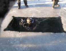 null Коттедж на озере Должа, Погружение дайверов на нашем озере - фото 1