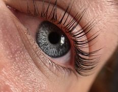 Салон красоты Шевелюра, Ламинирование ресниц - фото 4