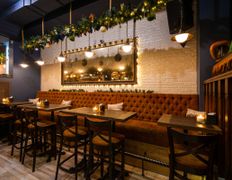 Гастробар Honky Tonk Piano Bar (Хонки Тонк Пиано Бар), Новогоднее оформление зала - фото 5