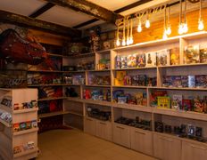 Магазин-клуб настольных игр Место путешествия, Общий зал - фото 4