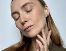 Салон красоты Шевелюра, Долговременная укладка, окраска бровей хной - фото 1