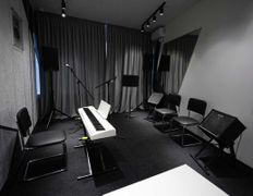 Музыкальная школа Black Line School (Блэк Лайн Скул), Интерьер - фото 5
