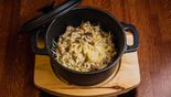 Булгур с томлёной уткой и белыми грибами в горшочке (250 г)