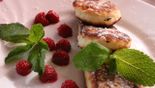"Favorite Сurd Pancakes" with Homemade Berries Sauce and Sour Cream (200/50/50 g)
