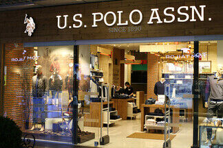 В ТЦ «Замок» открылся магазин мужской одежды для базового гардероба U.S.Polo ASSN