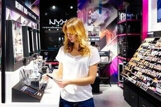 В NYX с визажистом: тестируем средства, собираем косметичку на каждый день и выясняем, во сколько она обойдется