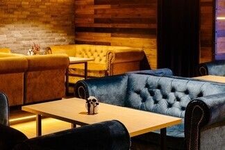 «Мы не боимся конкуренции». На Уманской открылась кальянная Oblako Lounge Bar