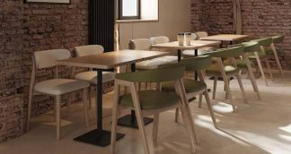 Вино, сырники и кофе весь день: в М15 открылось новое уютное кафе