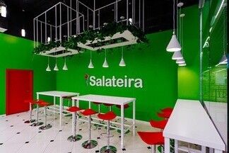 Теперь не на фудкорте: украинская сеть здорового фастфуда Salateira открыла первый в Минске ресторан в Dana Mall