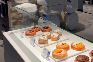 Штрудель и ватрушка. В Минске открылись две новые пекарни — выбирай свою