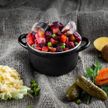 Винегрет с бочковой сельдью, квашеной капустой и солеными огурчиками (320 г)