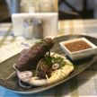 Кебаб из говядины де Ланжерон на пите соусом из маринованных томатов (300 г)