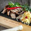 Закуска с домашней колбасой, квашеной капустой и свежим хреном (390 г)