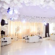 White Hall - фото 1