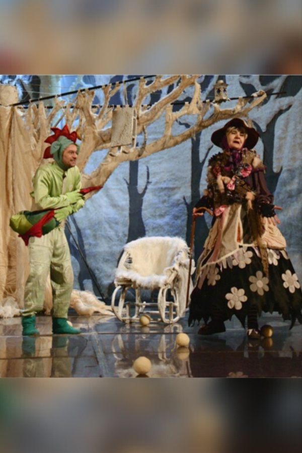 Спектакль «‎Колдунья и динозаврик»‎