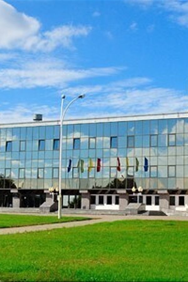 Массовое катание во дворце спорта