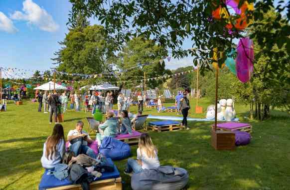 Лето в ритме VULITSA EZHA уже близко: новый сезон, новые города и всё та же любимая летняя традиция