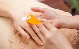 Акция «Спа-уход для рук для двоих «Баунти прикосновение сиама»»