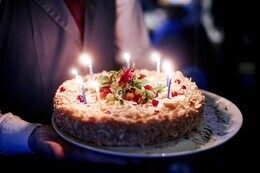 Скидка 30% на праздничный торт в День рождения