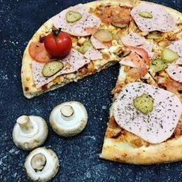 Акция «Комбо от ЛаПиццы с экономией до 9,50 BYN + до 5-ти бесплатных соусов»