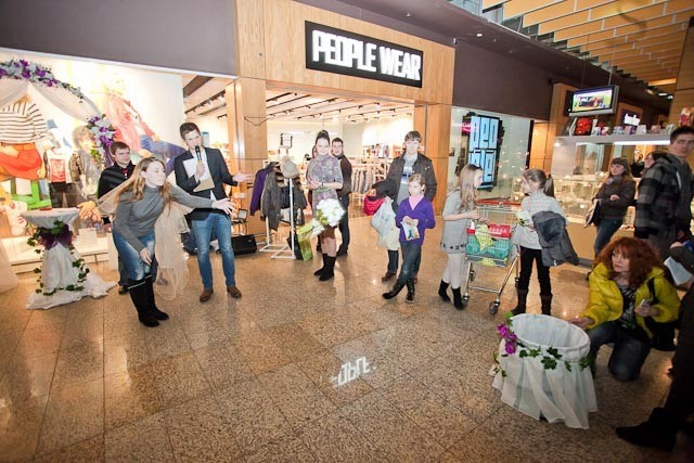 Магазин одежды People: «Хочу замуж и новое платье!», фото № 57