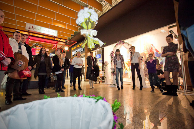 Магазин одежды People: «Хочу замуж и новое платье!», фото № 90