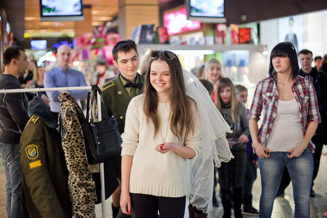 Магазин одежды People: «Хочу замуж и новое платье!», фото № 80
