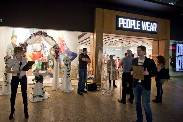 Магазин одежды People: «Хочу замуж и новое платье!», фото № 102