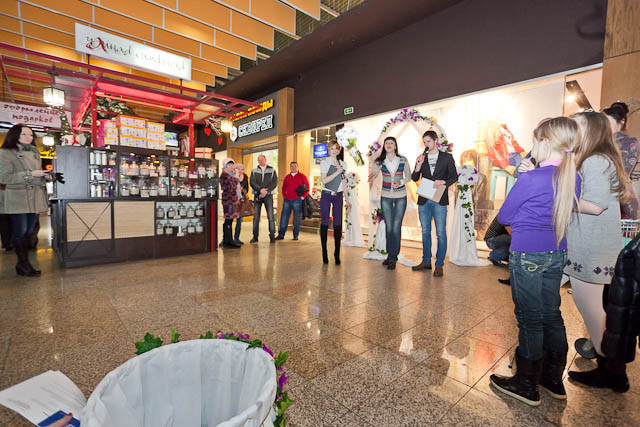 Магазин одежды People: «Хочу замуж и новое платье!», фото № 163