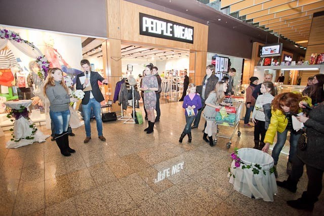 Магазин одежды People: «Хочу замуж и новое платье!», фото № 56