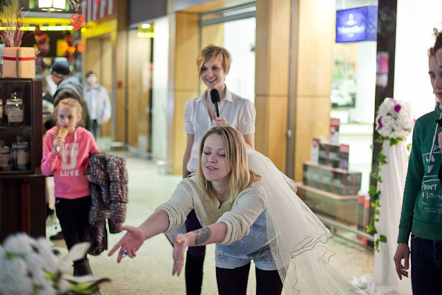 Магазин одежды People: «Хочу замуж и новое платье!», фото № 13