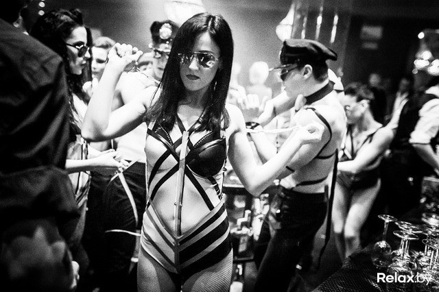 Яркие мероприятия в черно-белом цвете, фото № 66