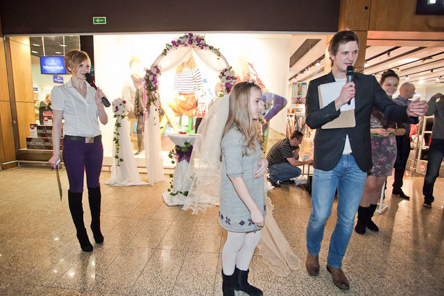 Магазин одежды People: «Хочу замуж и новое платье!», фото № 176