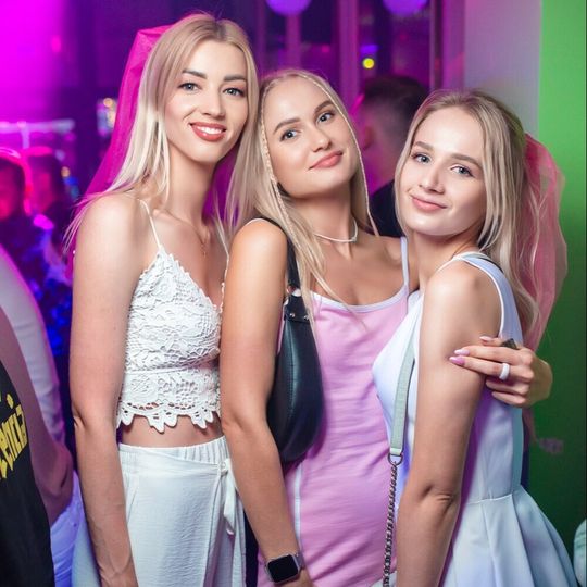 Выходные в GLASS BAR