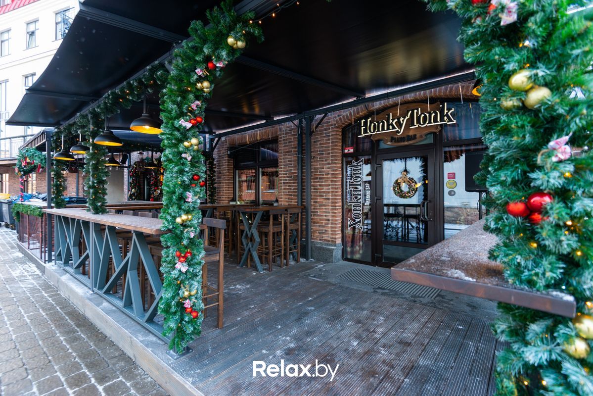 Новогоднее оформление зала Гастробар «Honky Tonk Piano Bar (Хонки Тонк Пиано Бар)» - фото 7481373